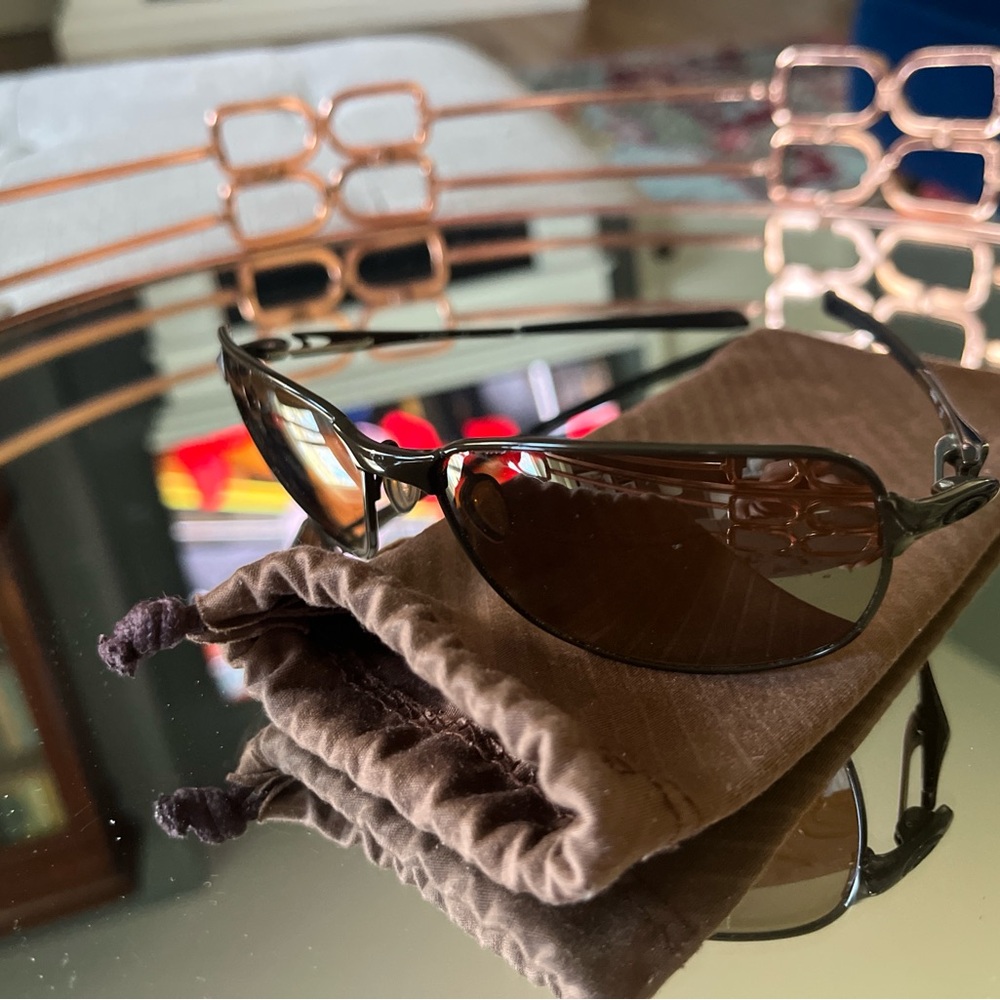 Oakley Brown C-Wire Sunglasses Sporty Style